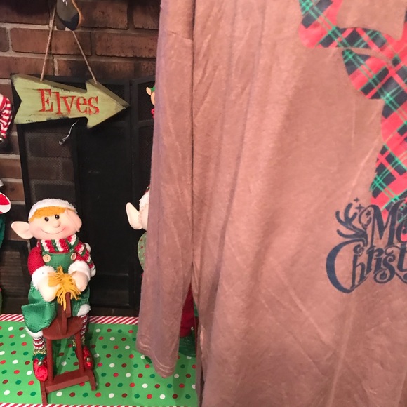 Lovely Plus Size Merry Christmas Top - Picture 3 of 3